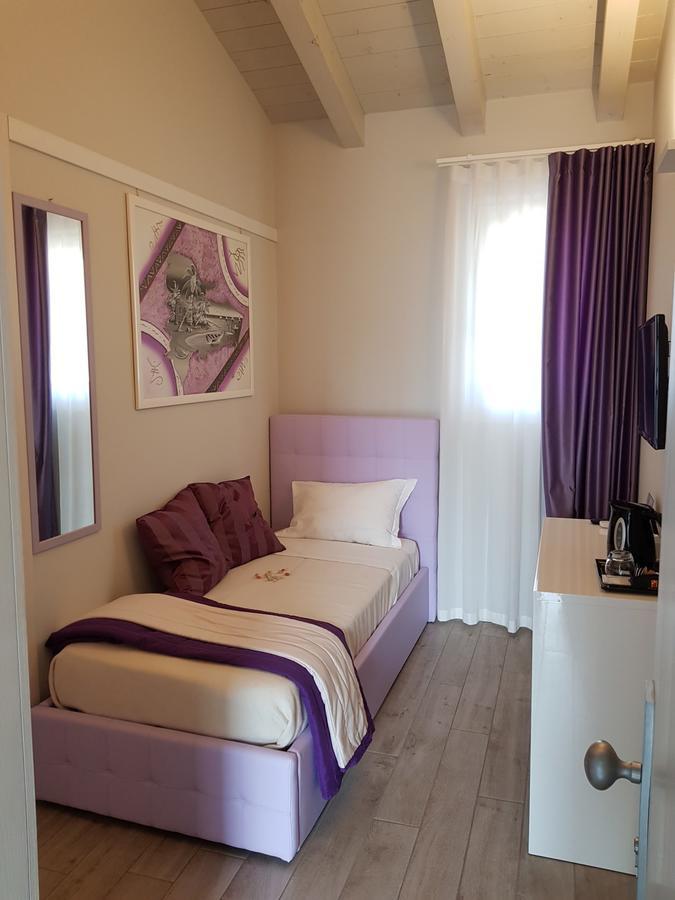 B&B Gardacharme Desenzano del Garda Exterior photo